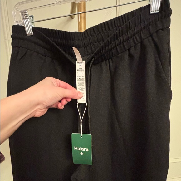 HALARA Linen-Feel Pants Medium NWT-  High Waisted Black Wide Leg - Picture 4 of 4